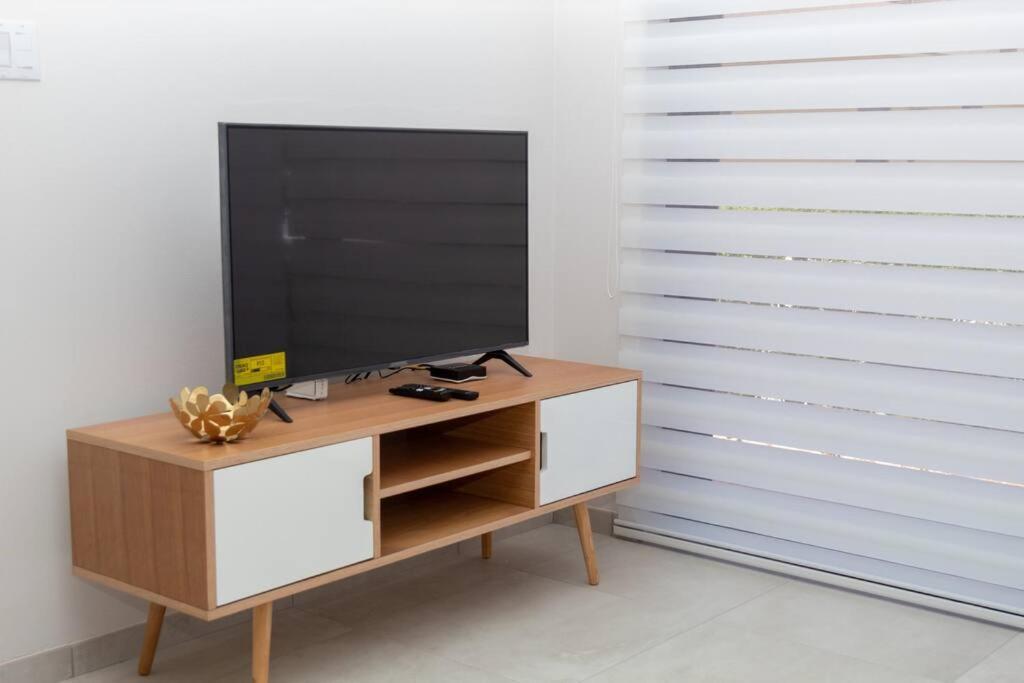 New! Cozy 1 Bedroom Condo- Gold Coast, Noord Aruba Palm Beach ภายนอก รูปภาพ