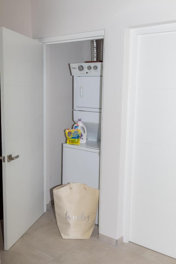 New! Cozy 1 Bedroom Condo- Gold Coast, Noord Aruba Palm Beach ภายนอก รูปภาพ